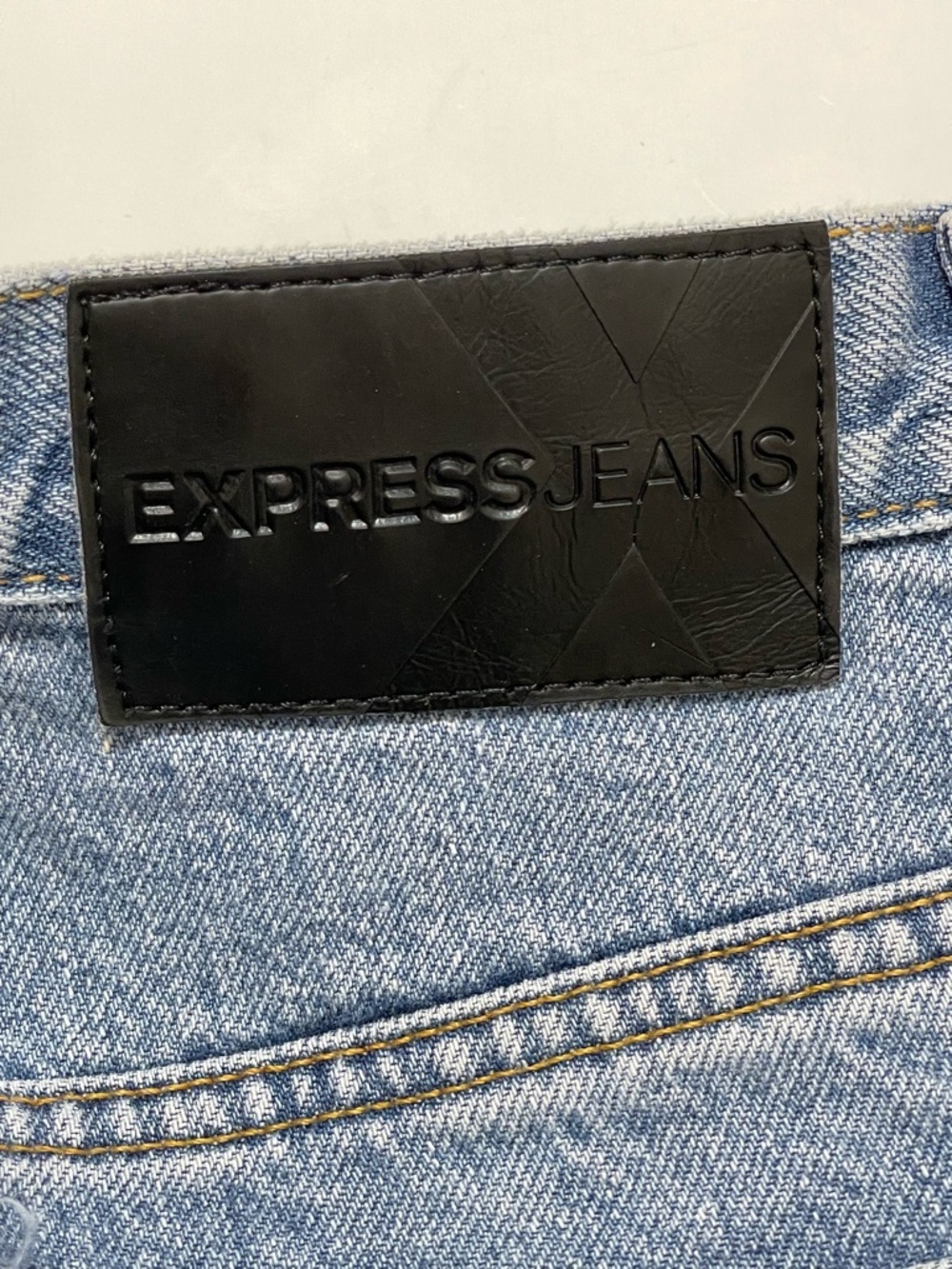Express Jeans Women’s Boot Cut Light Blue Wash Jeans Size 10 - Picture 14 of 14
